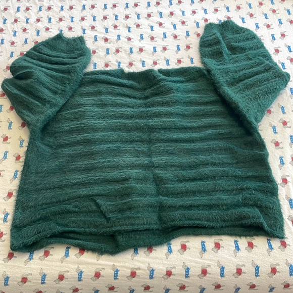 Forest green eyelash sweater - Picture 4 of 4